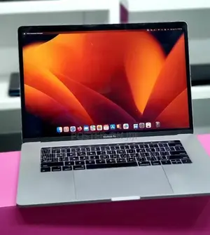 New Laptop Apple MacBook 2017 16GB Intel Core I7 SSD 512GB