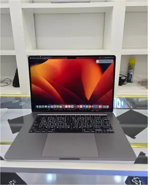 Photo - New Laptop Apple MacBook Air 2022 M2 8GB Apple M2 SSD 512GB
