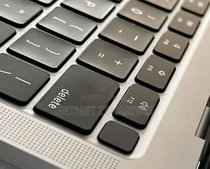 New Laptop Apple MacBook Air 2018 8GB Intel Core I5 SSD 256GB