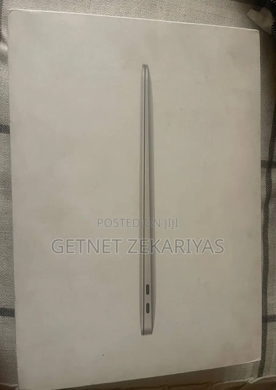 New Laptop Apple MacBook Air 2018 8GB Intel Core I5 SSD 256GB