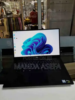 New Laptop Dell XPS 15 32GB Intel Core I7 SSD 1T