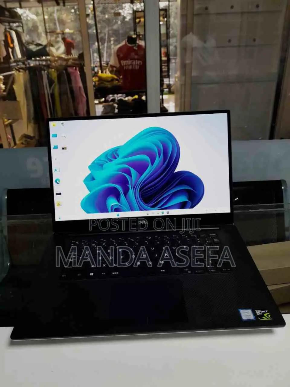 New Laptop Dell XPS 15 32GB Intel Core I7 SSD 1T