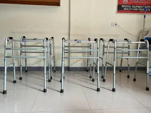 Photo - Walker Adult With Wheel_ Adjustable其walker吵ወከር/Walker幽wlaker