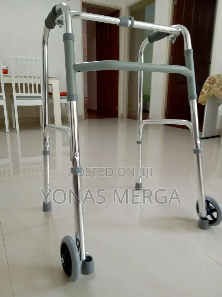 Aluminum Walker粵walker声walker窣walker在4 Legs Clutch埽ወከር/ ወከር