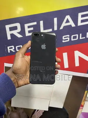 Apple iPhone 8 Plus 64 GB Black