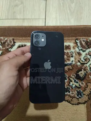 New Apple iPhone 12 64 GB Black