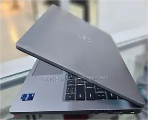 Photo - New Laptop Dell Latitude 5440 16GB Intel Core I5 SSD 512GB