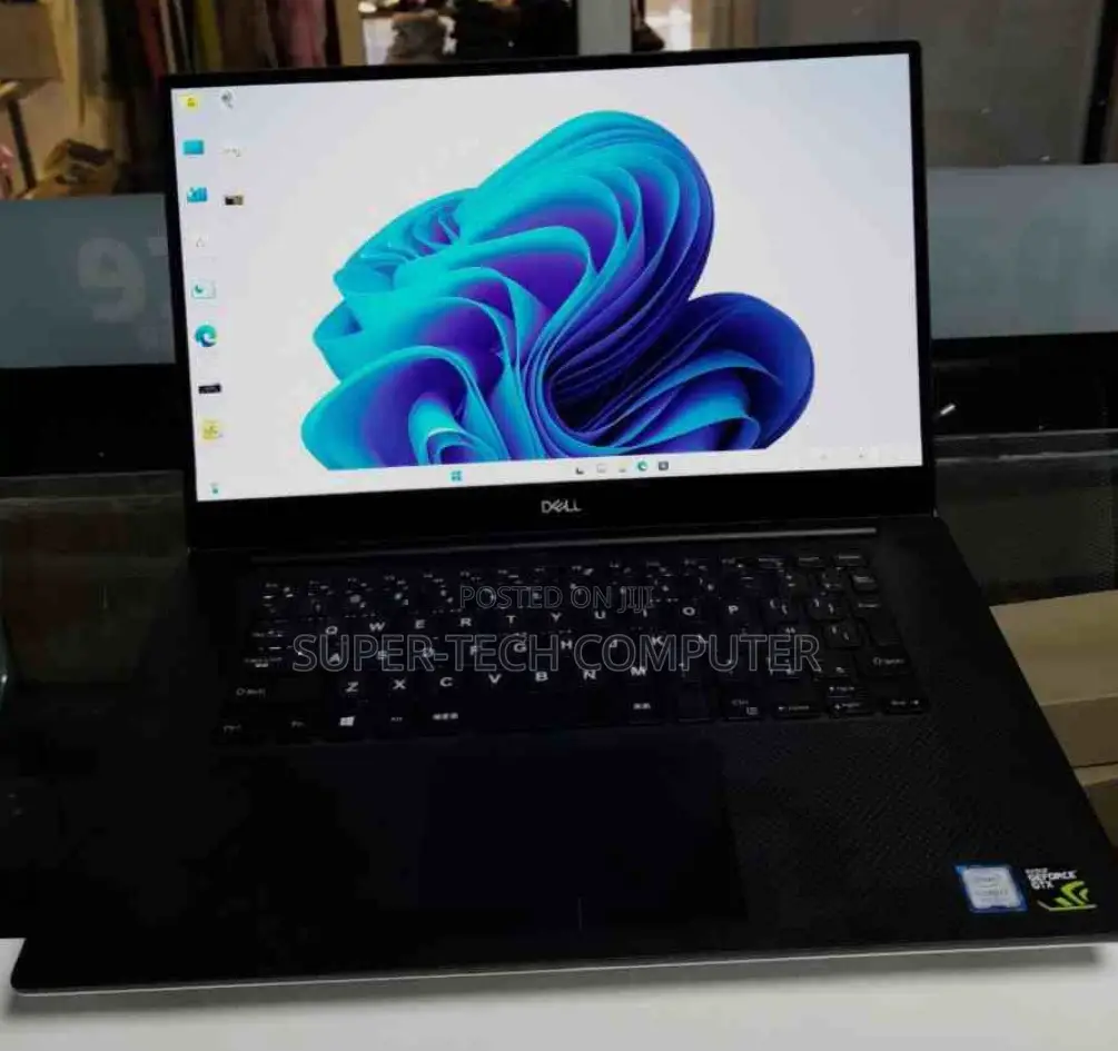 New Laptop Dell XPS 15 9560 32GB Intel Core I7 SSD 1T