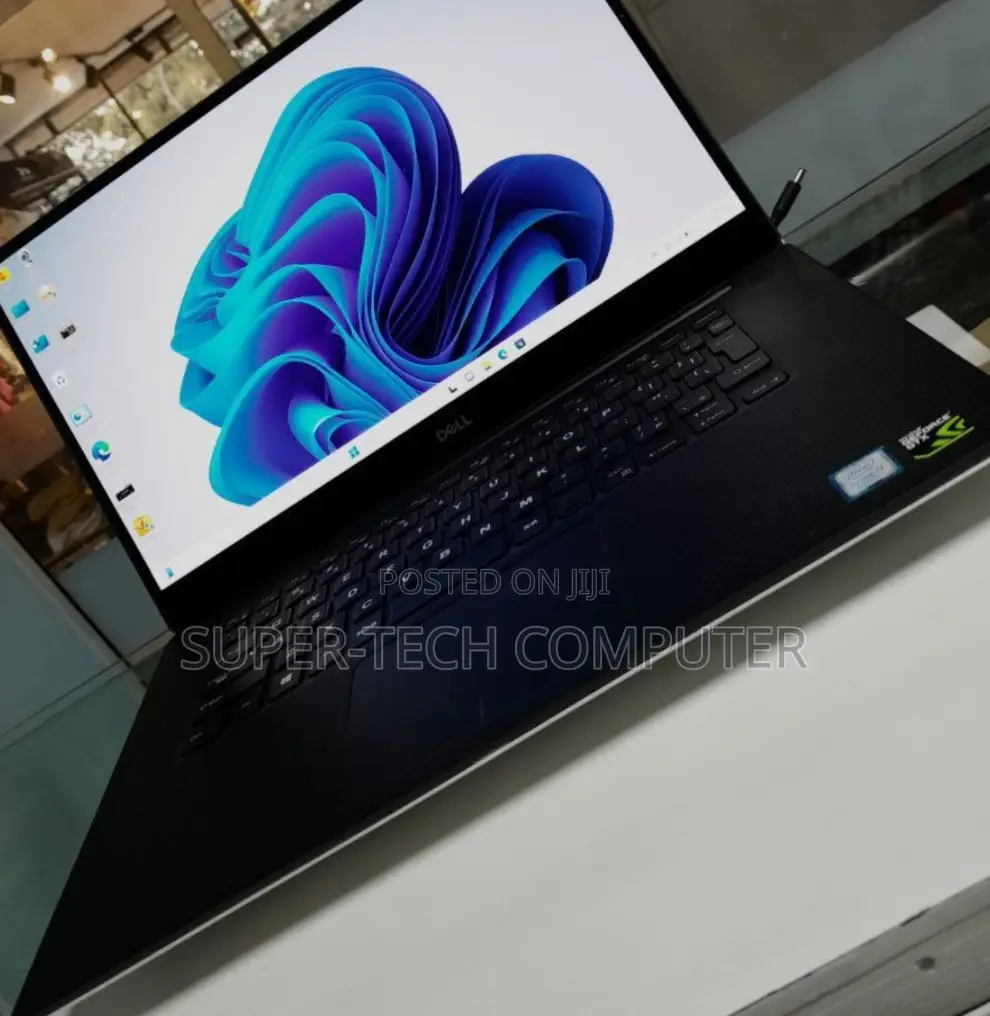New Laptop Dell XPS 15 9560 32GB Intel Core I7 SSD 1T
