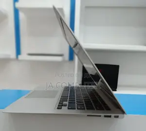 New Laptop Apple MacBook Air 2015 4GB Intel Core I5 SSD 500GB