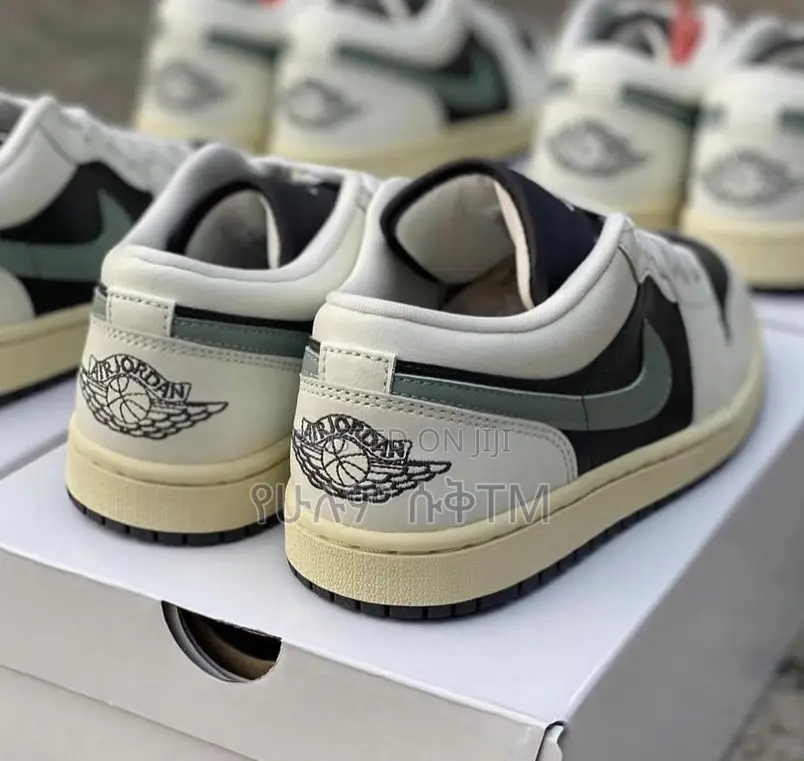 Original Nike Air Jordan 1 Low ‘Jade Smoke’ Shoes