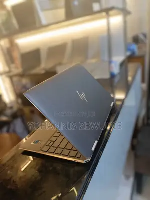 New Laptop HP Spectre 8GB Intel Core I5 SSD 1T