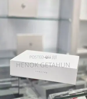 Photo - New Laptop HP Spectre 16GB Intel Core I5 SSD 1T