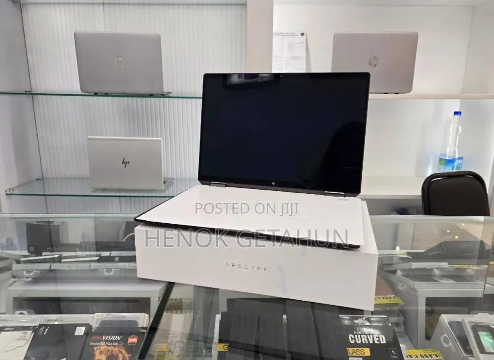 New Laptop HP Spectre 16GB Intel Core I5 SSD 1T