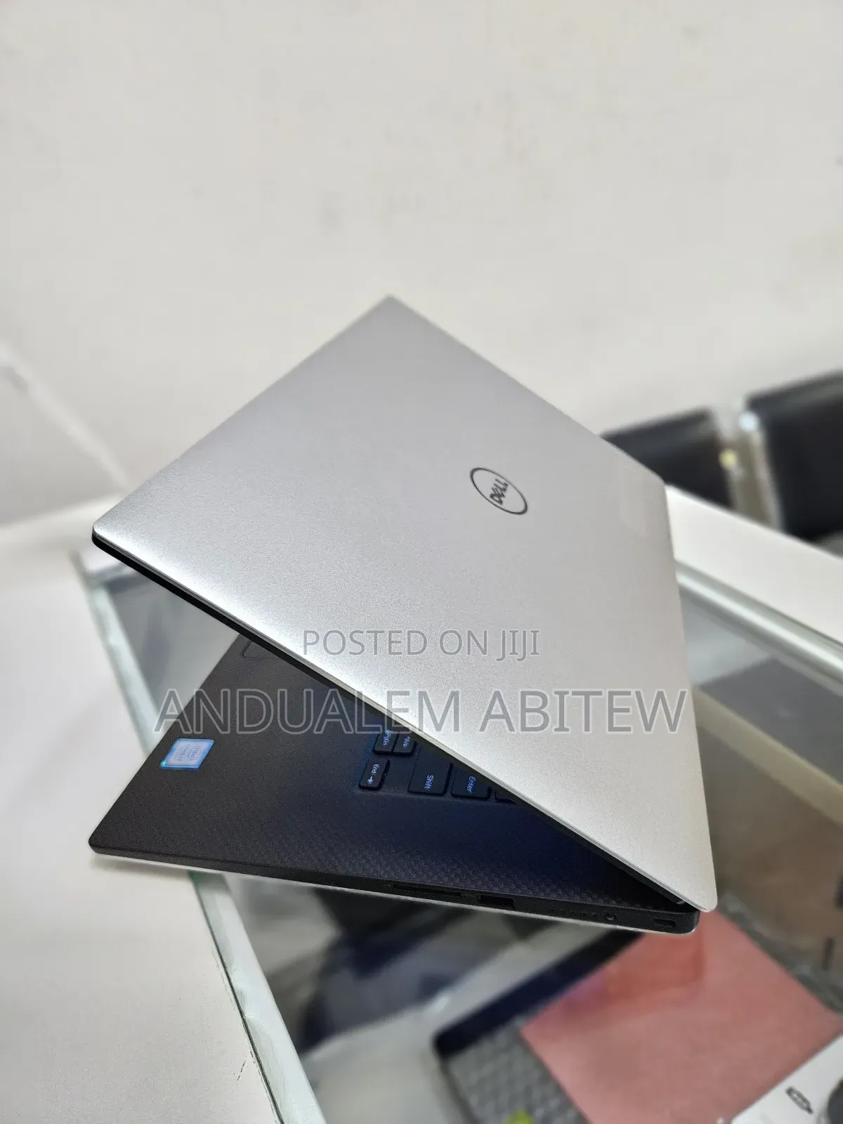 New Laptop Dell XPS 15 16GB Intel Core I7 SSD 512GB