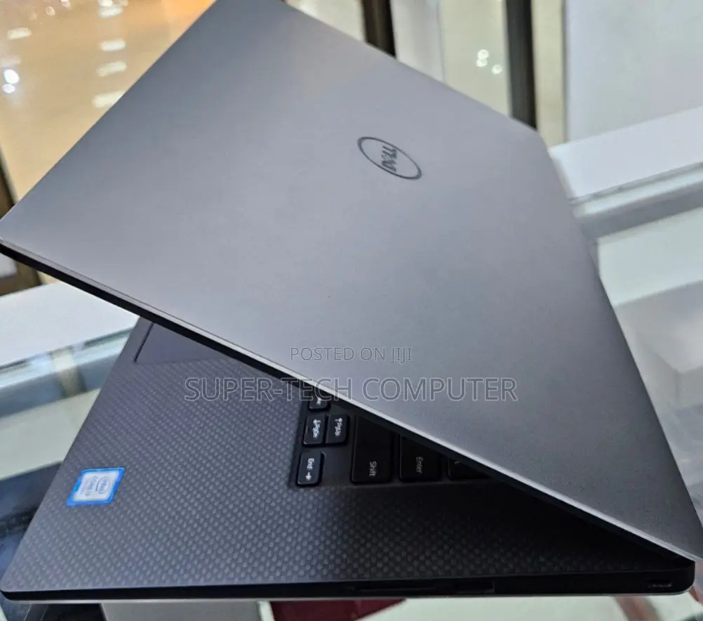 New Laptop Dell XPS 13 (9360) 16GB Intel Core I7 SSD 512GB