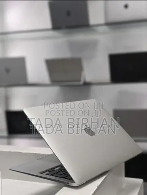 New Laptop Apple MacBook Air 2020 M1 12GB Apple M1 SSD 512GB