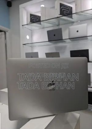 Photo - New Laptop Apple MacBook Air 2020 M1 12GB Apple M1 SSD 512GB