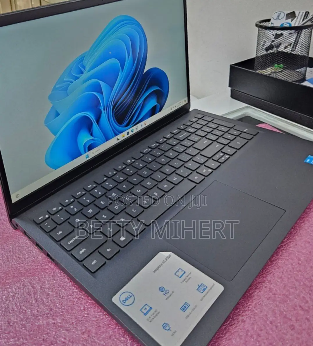 New Laptop Dell Inspiron 15 8GB Intel Core I3 SSD 256GB