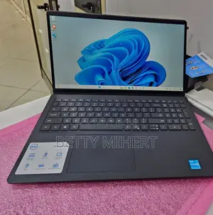 New Laptop Dell Inspiron 15 8GB Intel Core I3 SSD 256GB