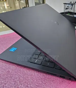 New Laptop Dell Inspiron 15 8GB Intel Core I3 SSD 256GB