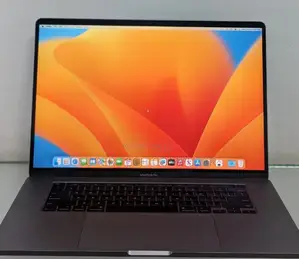 New Laptop Apple MacBook Pro 2019 16GB Intel Core I7 SSD 512GB