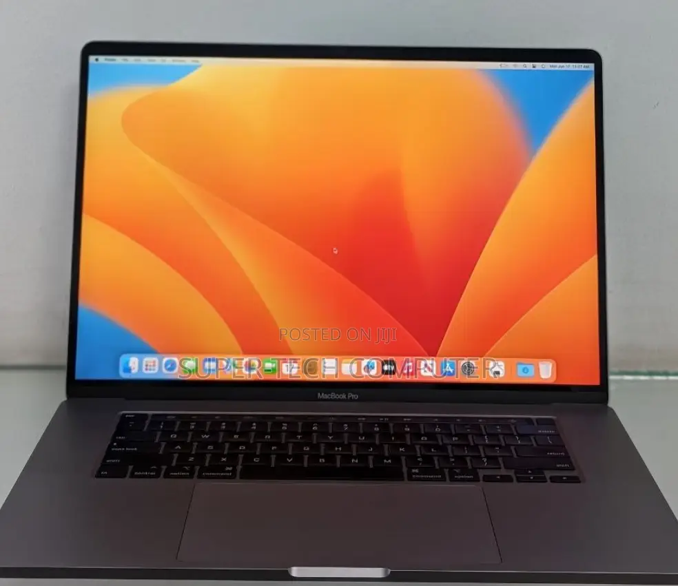 New Laptop Apple MacBook Pro 2019 16GB Intel Core I7 SSD 512GB