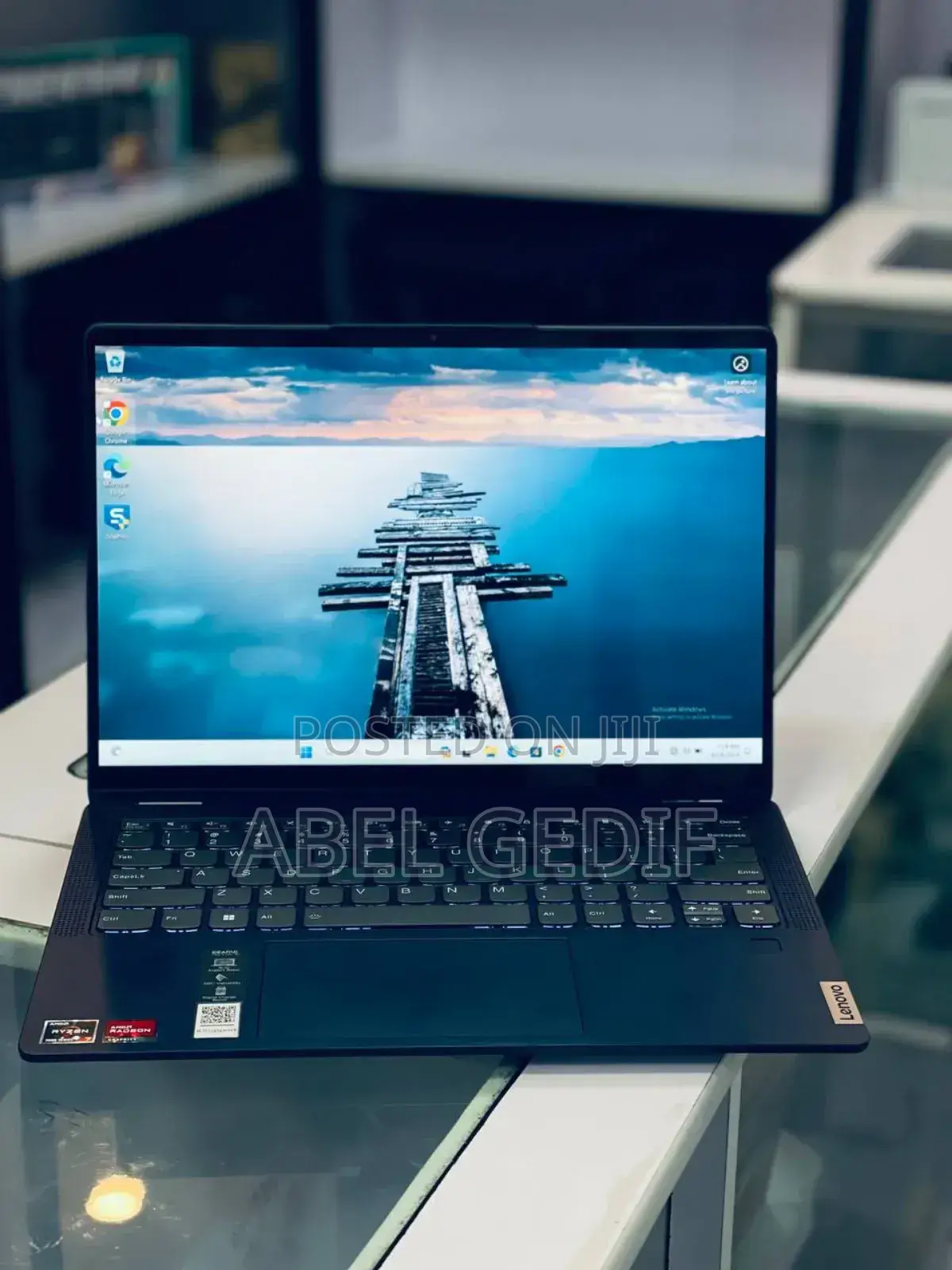 New Laptop Lenovo IdeaPad Flex 14 16GB AMD Ryzen 7 SSD 512GB