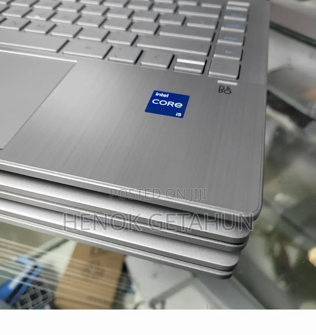 New Laptop HP Pavilion 15 8GB Intel Core I5 SSD 512GB