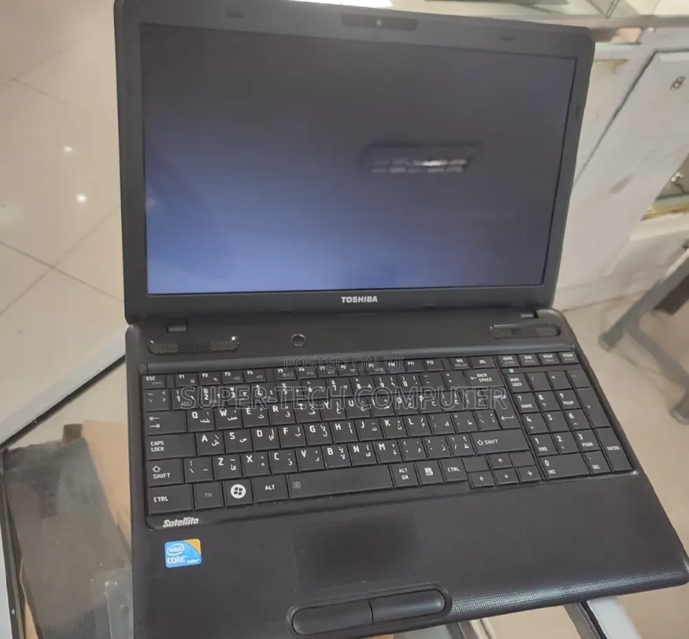 Laptop Toshiba Satellite C665 4GB Intel Core I3 HDD 500GB