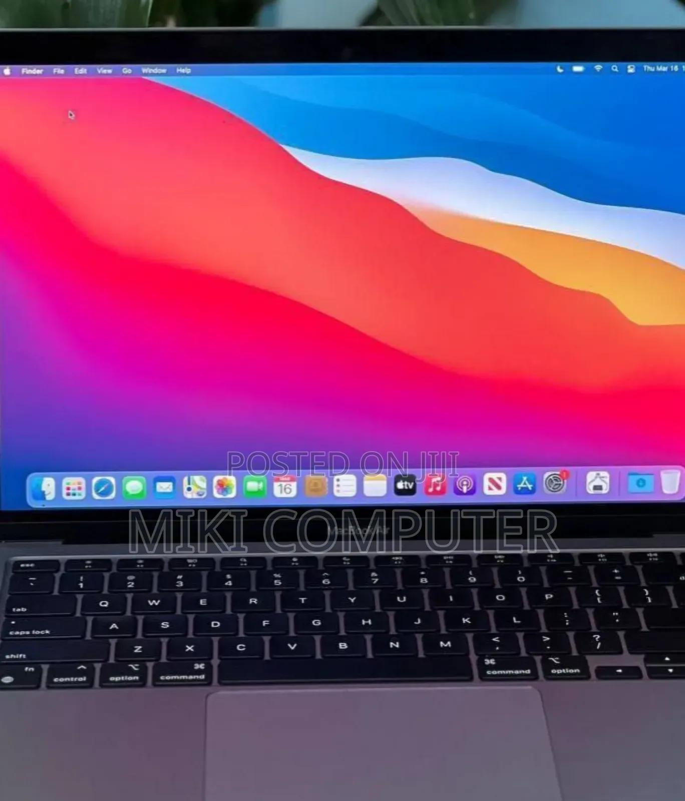 New Laptop Apple MacBook 2018 8GB Intel Core I5 SSD 256GB