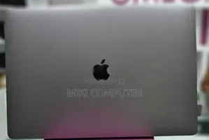 New Laptop Apple MacBook Pro 2017 16GB Intel Core I7 SSD 512GB