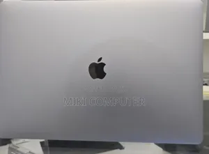Photo - New Laptop Apple MacBook Pro 2019 32GB Intel Core I9 SSD 1T