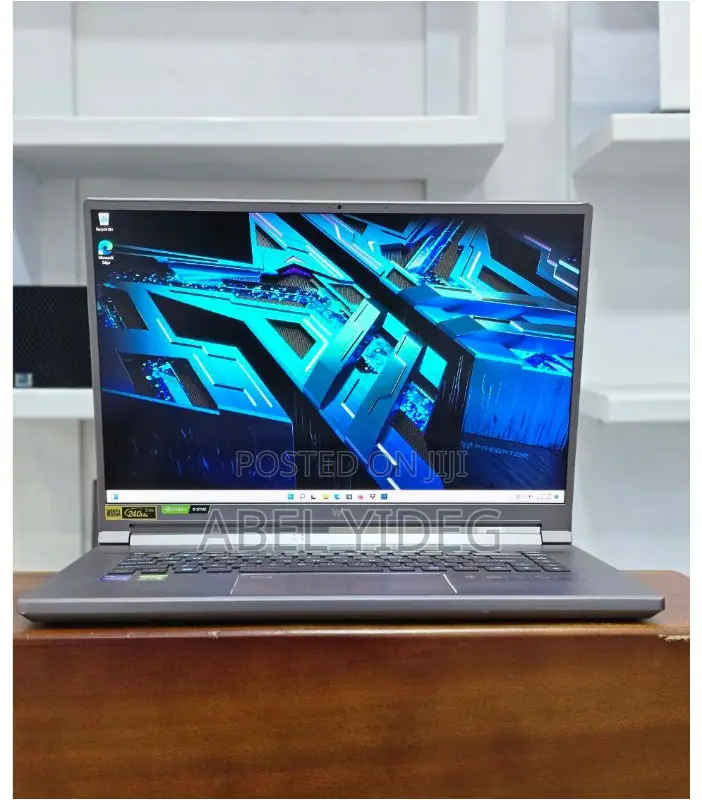New Laptop Acer Predator Triton 500 SE 16GB Intel Core I7 SSD 2T