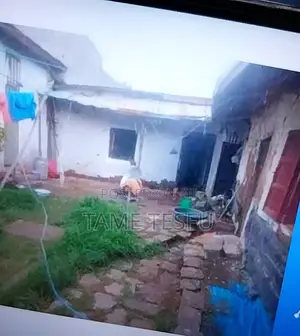 1bdrm House in Hisphalti Dar, Yeka for sale