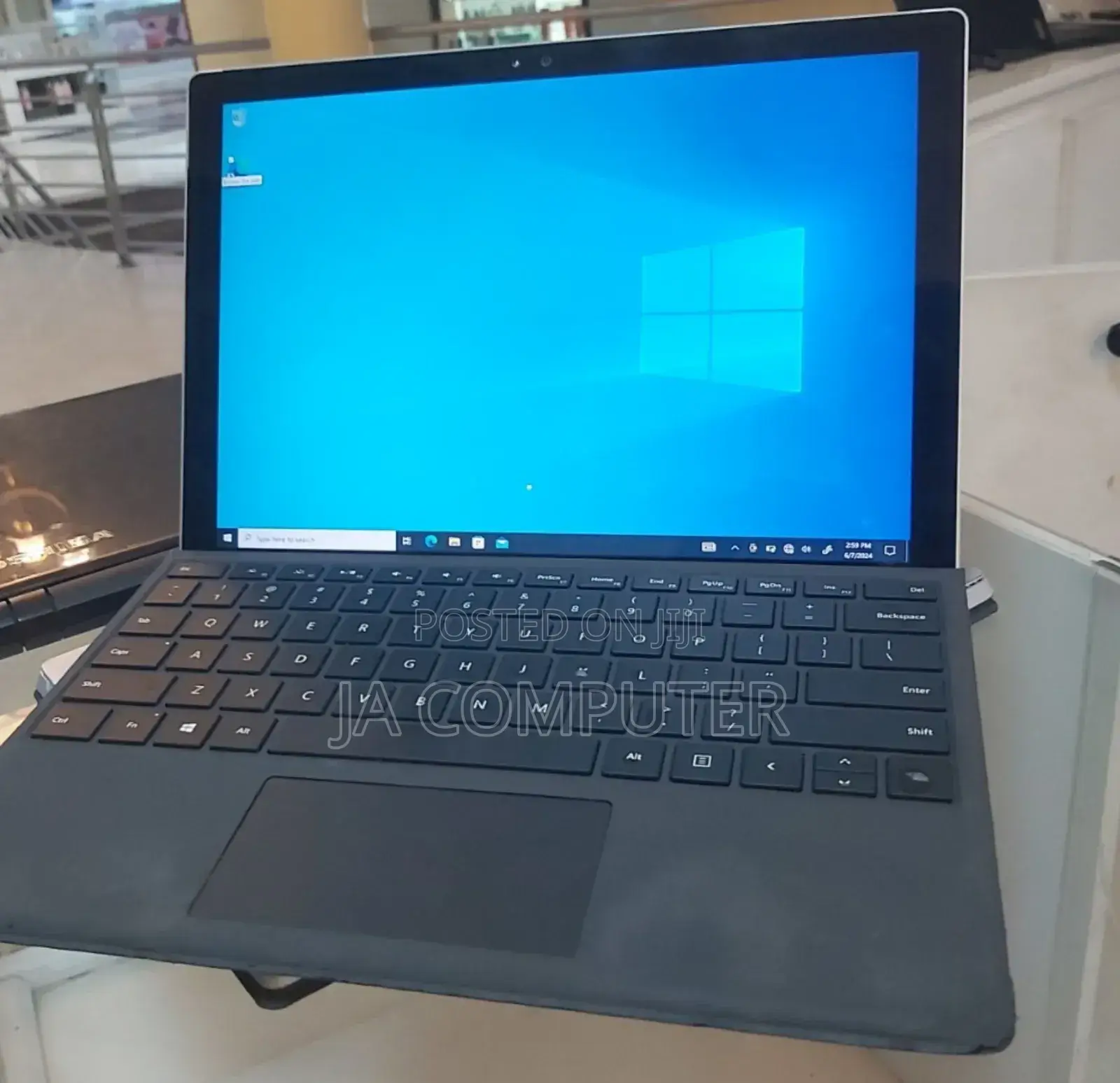 New Laptop Microsoft Surface 3 8GB Intel Core I5 SSD 256GB