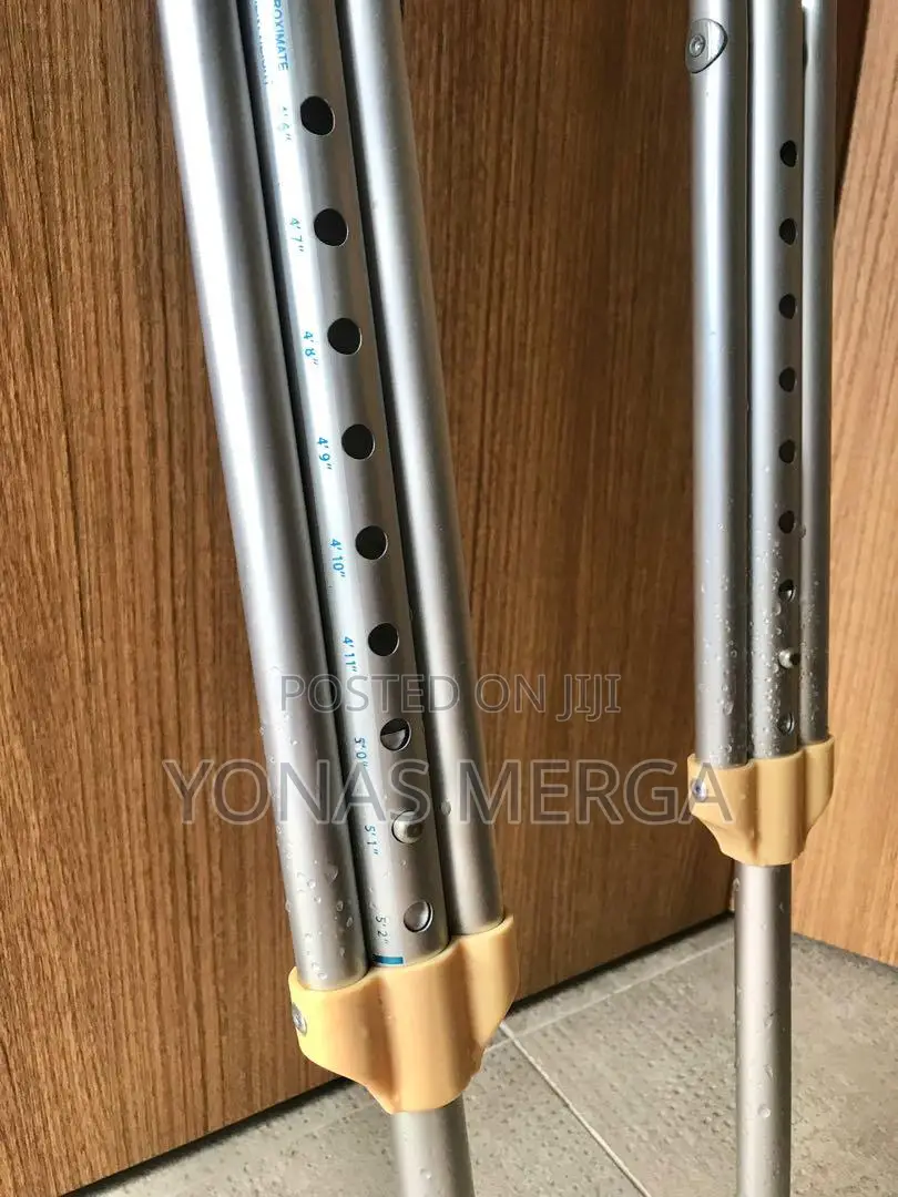 Crutches- Cranch/Lightweight, Sturdy, Feature Comfortable