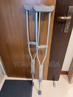 Photo - Crutches÷×Cranch÷=Crunch$#Kranch/Adult From 140-190cm Tall