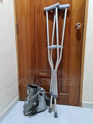 Photo - Crutches咒cranch●○Crunch□,Crutches/ክራንች/Fast Response Seller