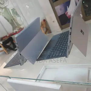 Photo - New Laptop Microsoft Surface Pro 4 4GB Intel Core I5 SSD 128GB