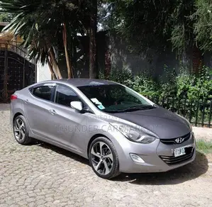 Hyundai Avante 2012 Silver