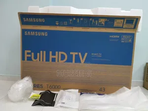 Samsung Crystal UHD 55 Inch TV