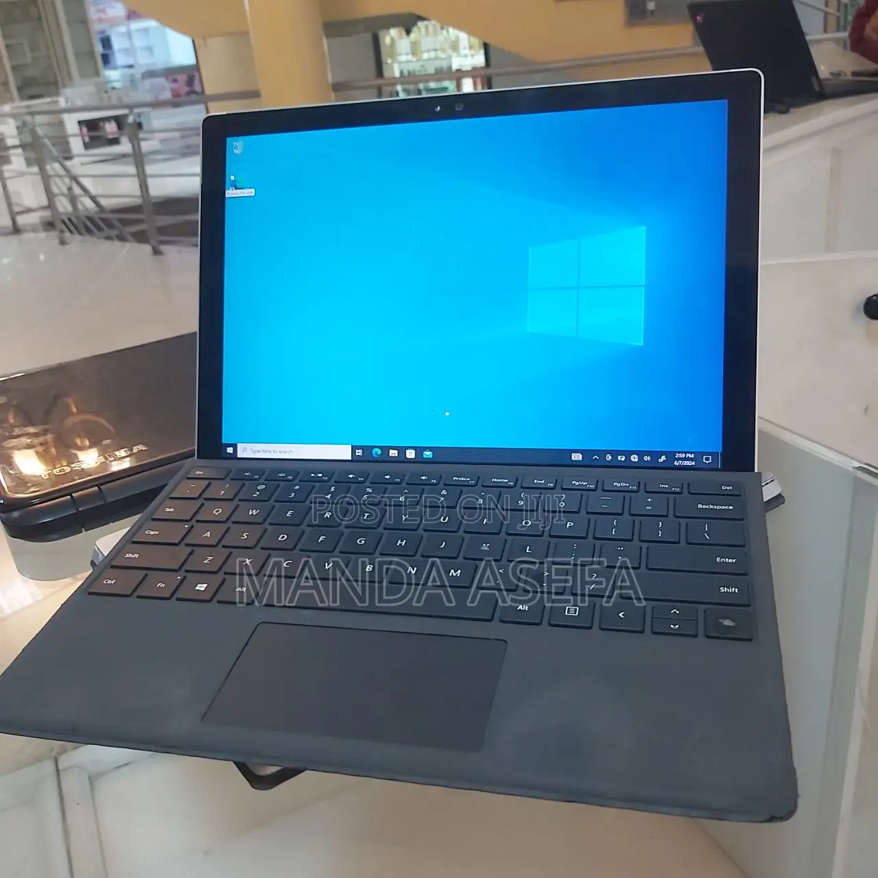 New Laptop Microsoft Surface Pro 8GB Intel Core I5 SSD 256GB