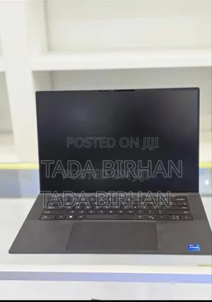 Photo - New Laptop Dell Latitude 5310 16GB Intel Core i7 SSD 512GB