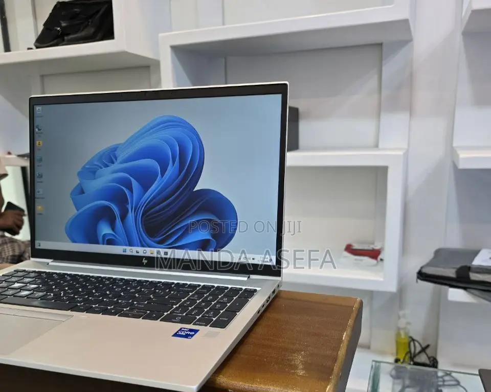 New Laptop HP EliteBook 850 G8 16GB Intel Core I7 SSD 512GB