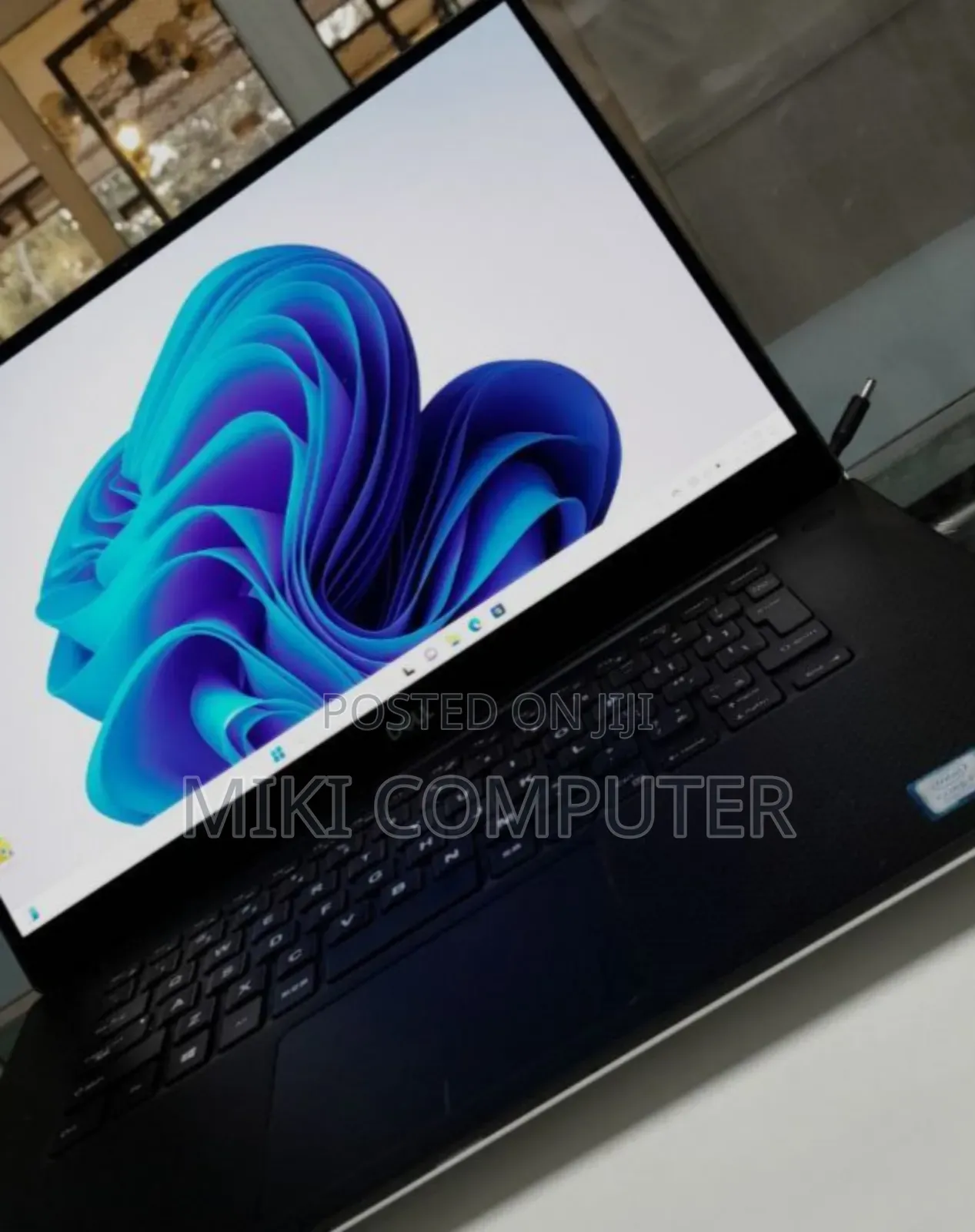 New Laptop Dell XPS 15 32GB Intel Core I7 SSD 1T