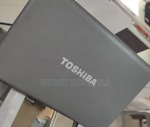 New Laptop Toshiba Satellite C665 4GB Intel Core I3 HDD 500GB