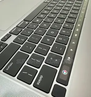 New Laptop Apple MacBook Pro 2019 16GB Intel Core I7 SSD 512GB