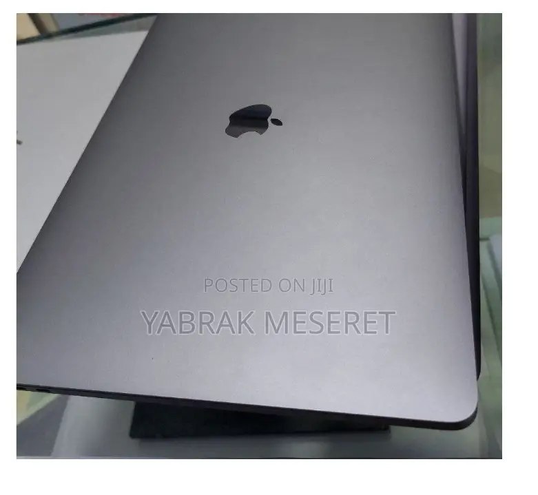 New Laptop Apple MacBook Pro 2017 16GB Intel Core I7 SSD 512GB