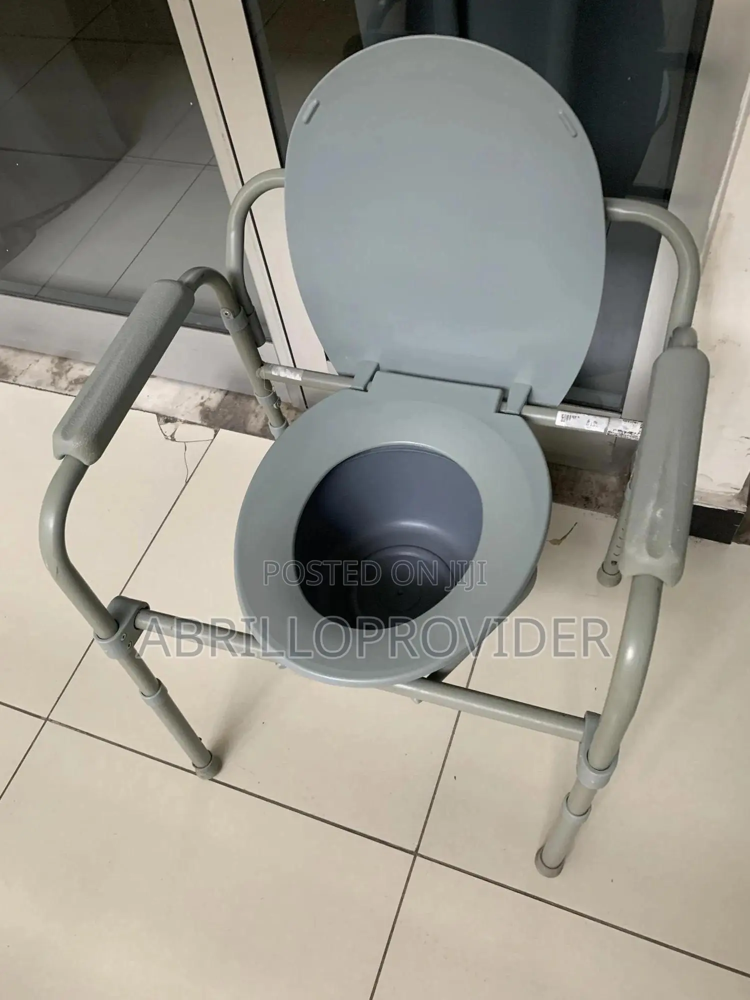 Shower Chair|Commode Chair|Toilet Chair|Toilet Chair|Second